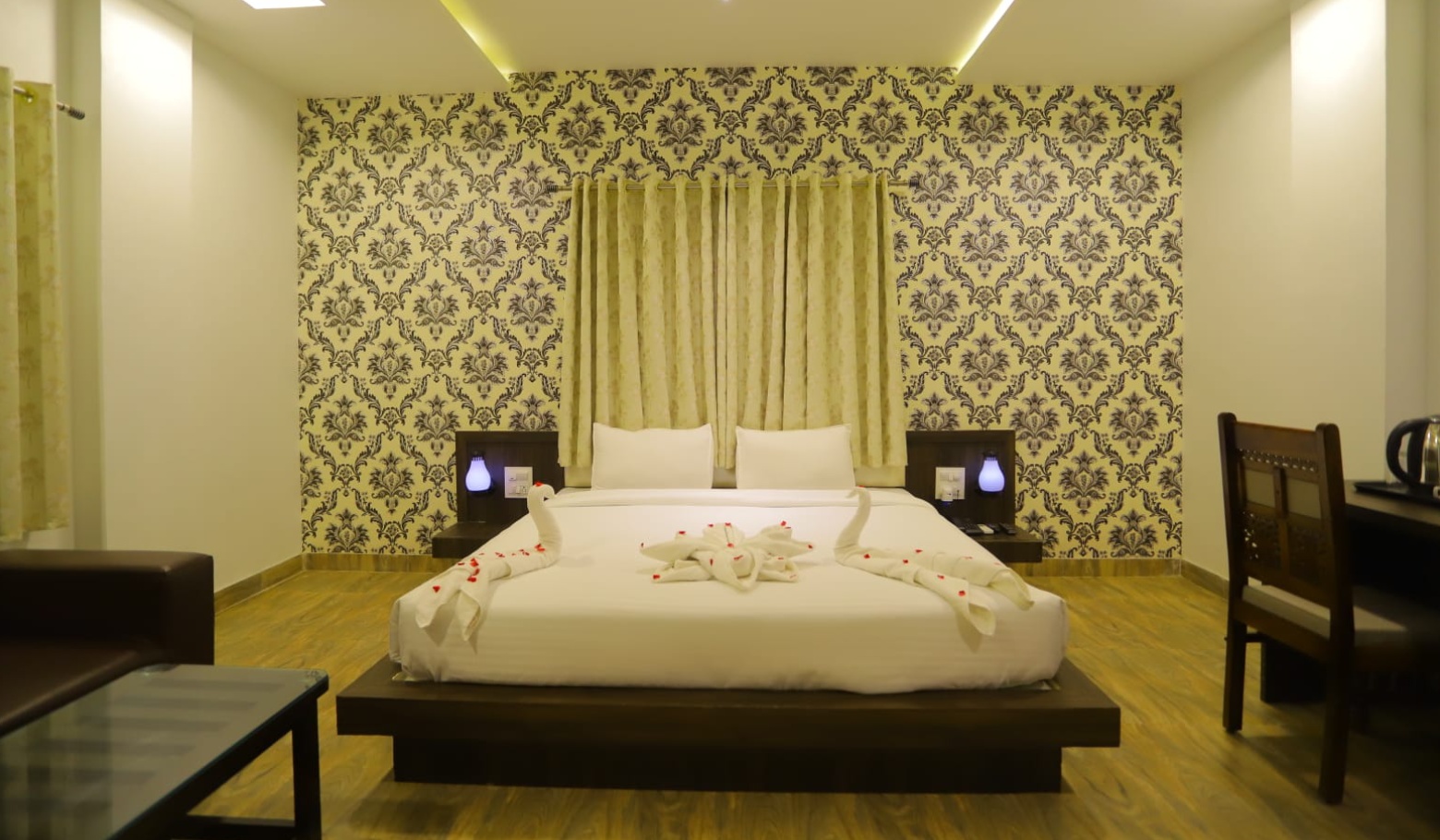 deluxe-room2